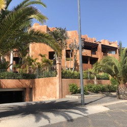 Luxueus zuidgericht 2-slaapkamerappartement in "Bahia de Los Menceyes", met spectaculair uitzicht over de oceaan en La Rasca!